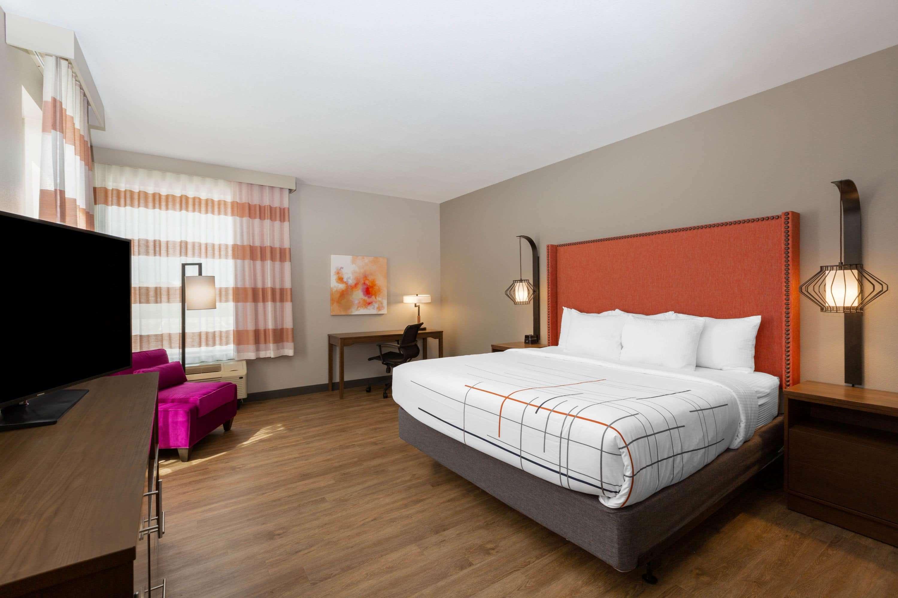 Отель La Quinta By Wyndham Altoona Des Moines Экстерьер фото